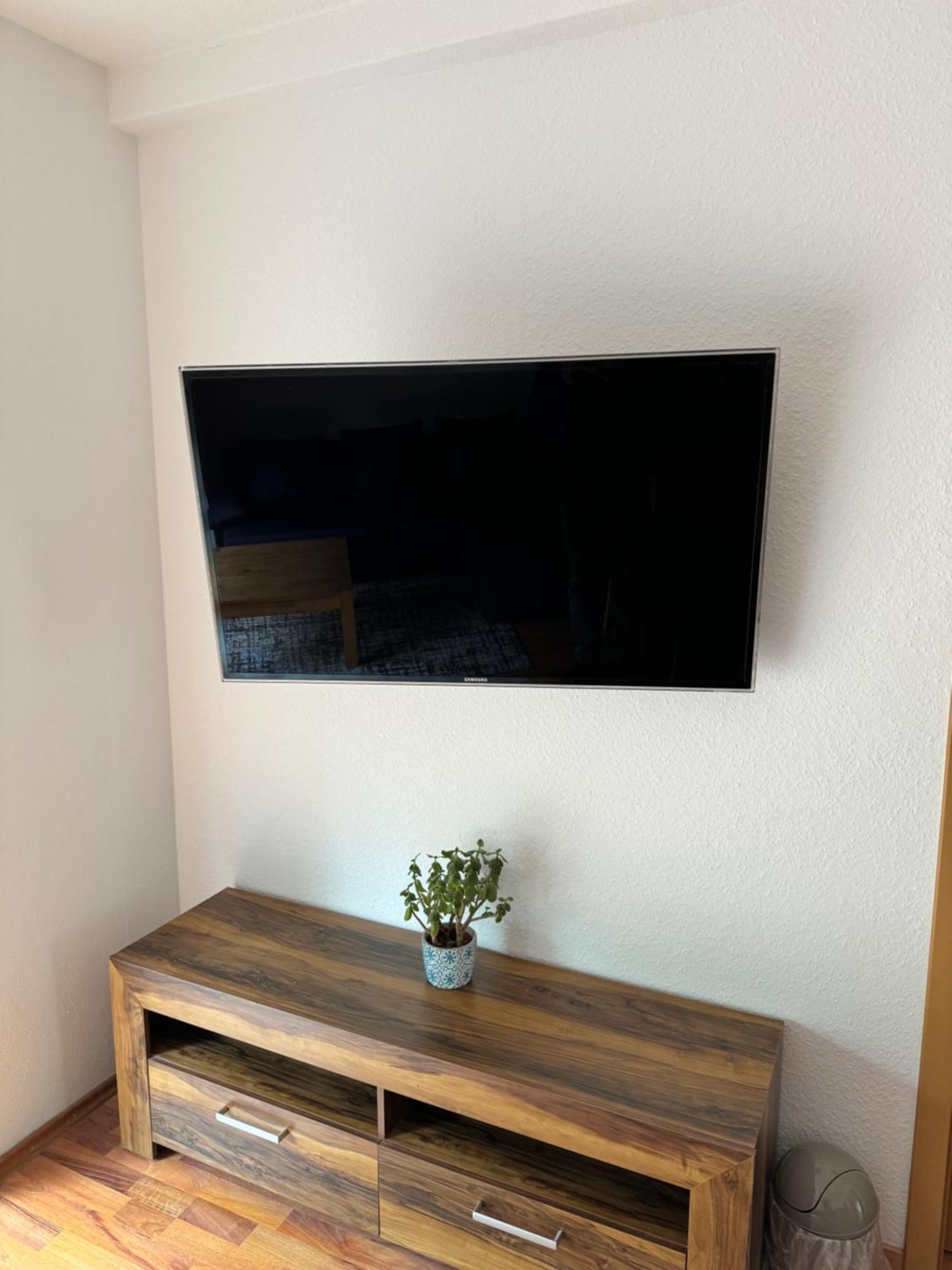 Schoene Eg Wohnung Mit Tv, Wlan Und Kueche - Maria Werne Exteriér fotografie